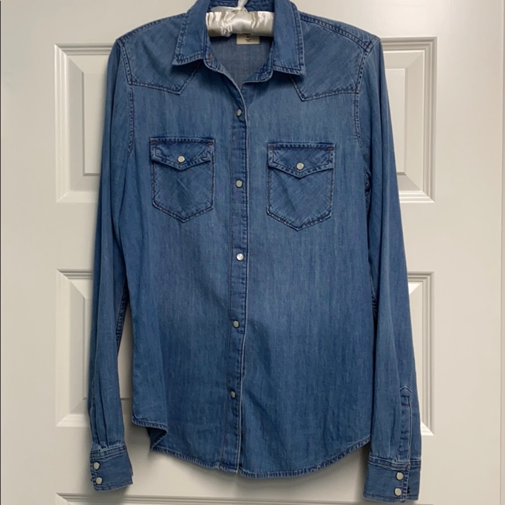 Gap chambray western style shirt